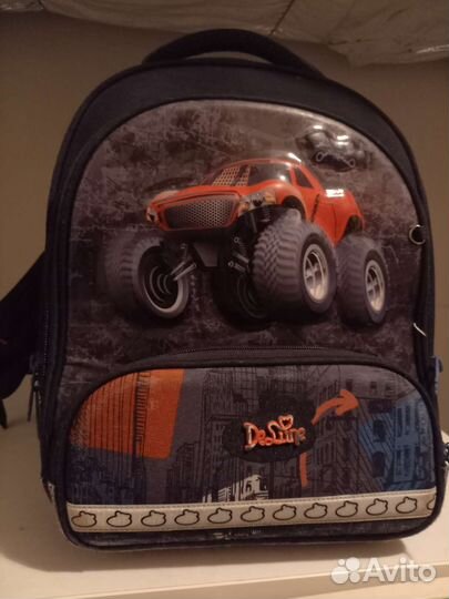 Школьный рюкзак