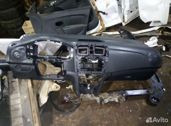 Торпедо рено логан 2