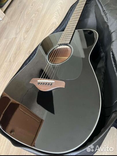 Акустическая гитара yamaha fg800