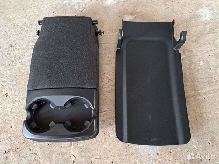 Подголовник задний Форд Фокус 2 рестайл