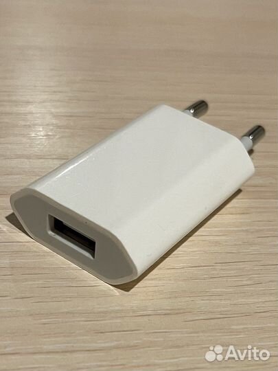 Зарядное устройство Apple