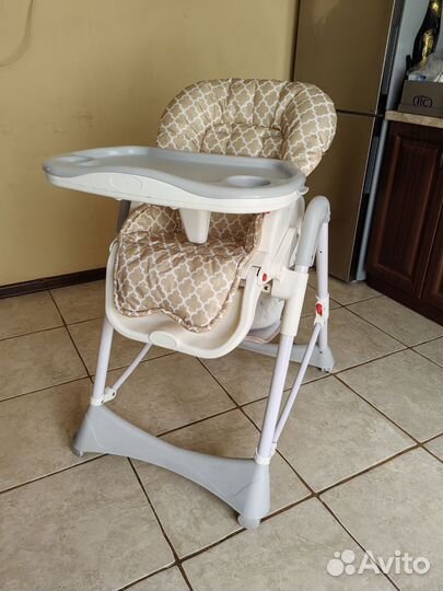 Стульчик для кормления babyton