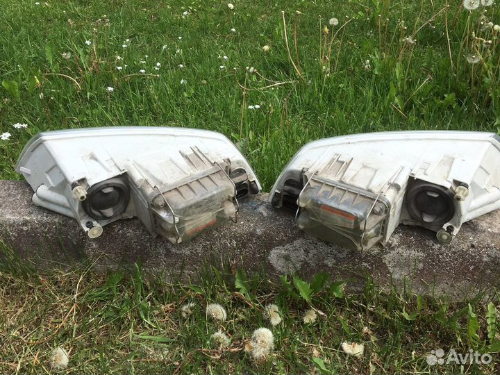 Фара Skoda Octavia a5 ксенон