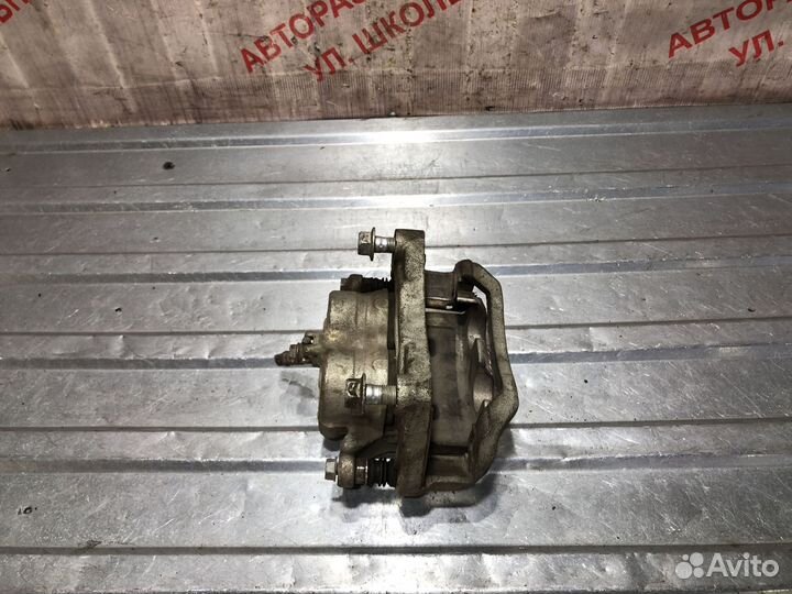 Суппорт тормозной передний левый Патфаиндер R51