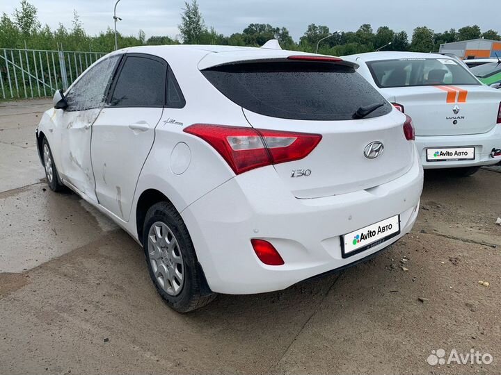 Hyundai i30 1.4 МТ, 2013, битый, 126 235 км