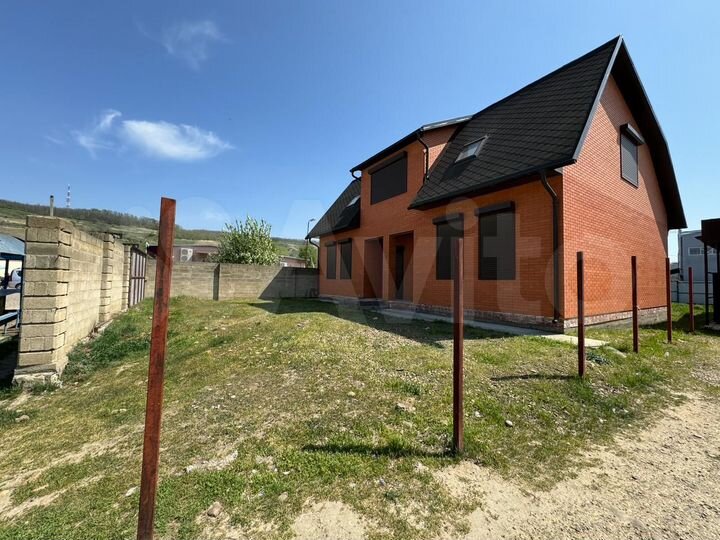 Дом 203,3 м² на участке 3 сот.