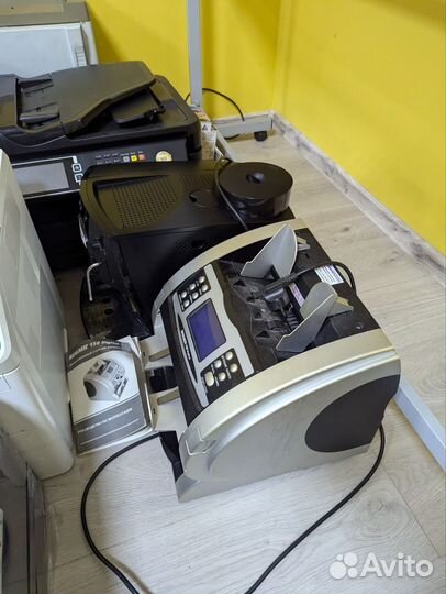 Оргтехника принтер кофемашина шредер на запчасти