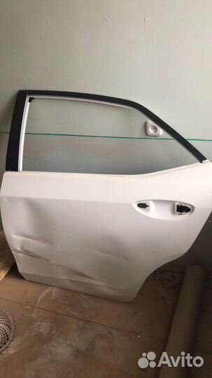 Дверь задняя левая