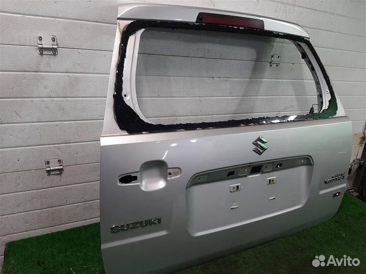 Крышка багажника Suzuki Grand Vitara 2012
