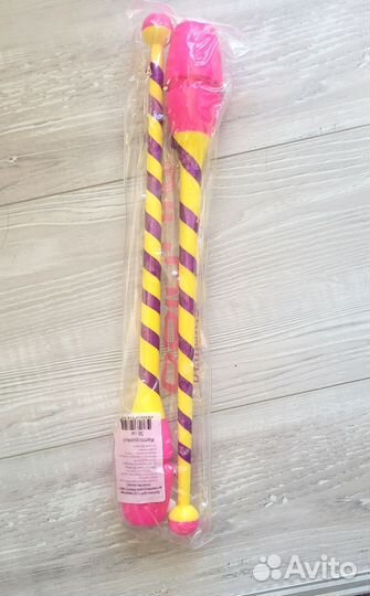 Гимнастический мяч, булавы, обруч, лента