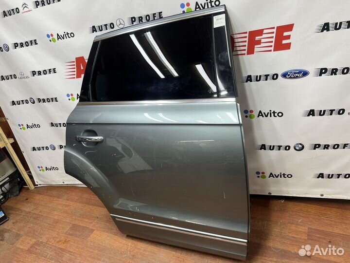 Правая Дверь Audi Q7 L 4