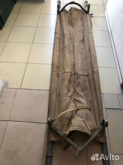 Носилки санитарные