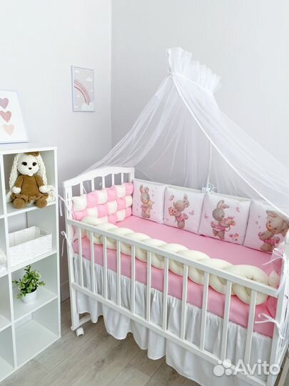 Бортики в кроватку (в наличии)