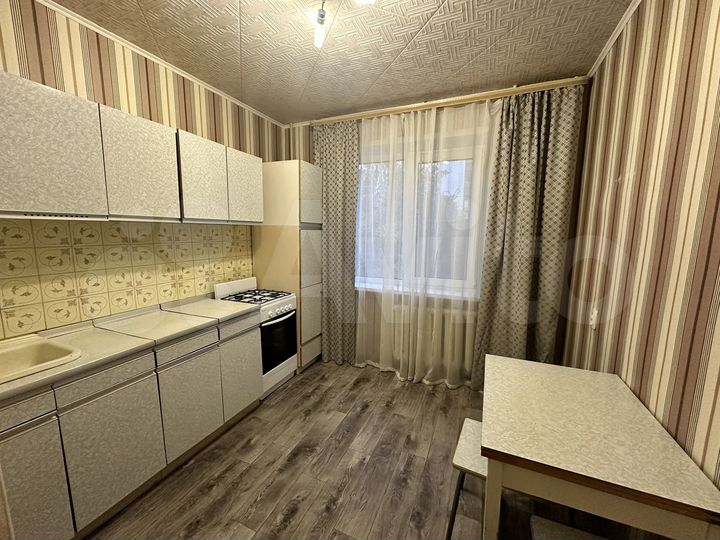 2-к. квартира, 47 м², 4/9 эт.