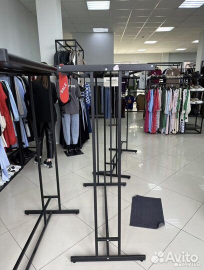 Вещало для одежды двух сторонние. Шкаф