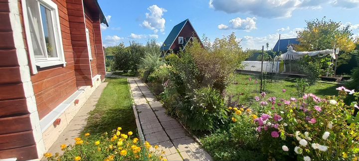 Коттедж 116 м² на участке 10 сот.