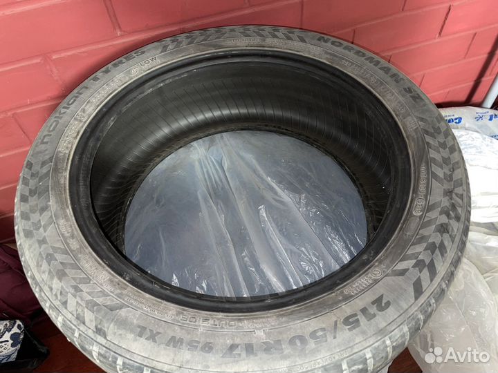 Bridgestone Potenza RE003 Adrenalin 215/45 R17 и 215/50 R17