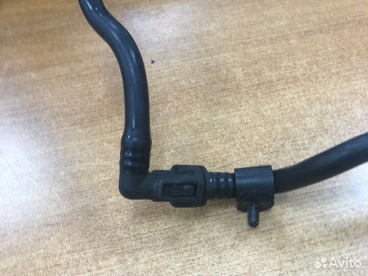 Трубка вакуумная Bmw 17765010