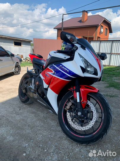 Продам CBR 1000RR/RA