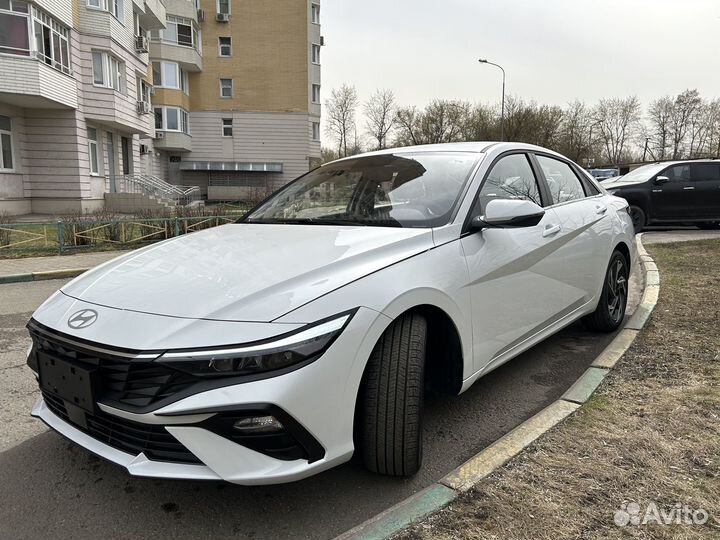 Hyundai Elantra 1.5 CVT, 2023, 90 км