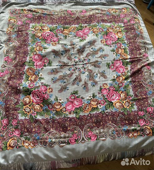 Платок с цветами