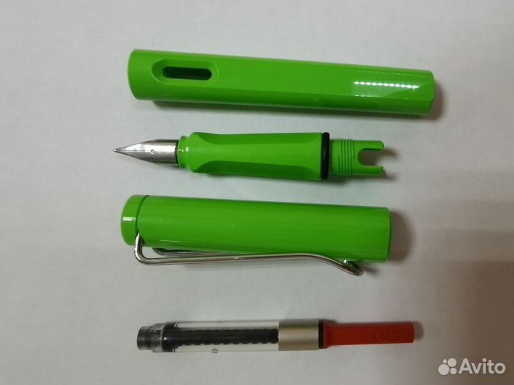 Перьевая ручка lamy
