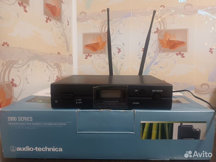 Audio Technica ATW-R2100aE Радиосистема