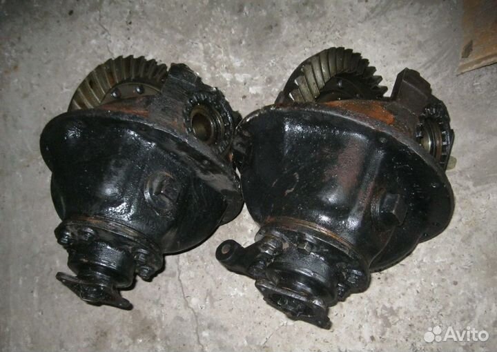 Редуктор, дифференциал моста газ-66 (66-2402010)