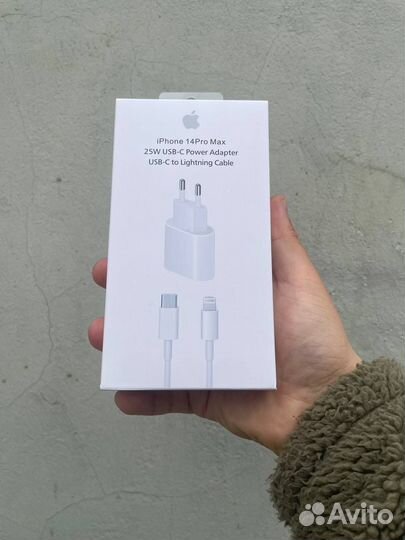 Зарядное устройство на iPhone 20w