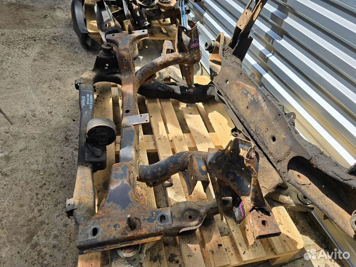 Подрамник задний балка Ford Mondeo 2 форд мондео