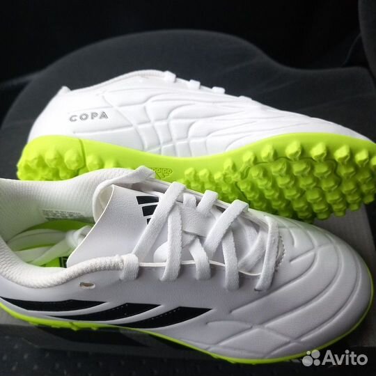 Сороконожки Adidas Copa Pure