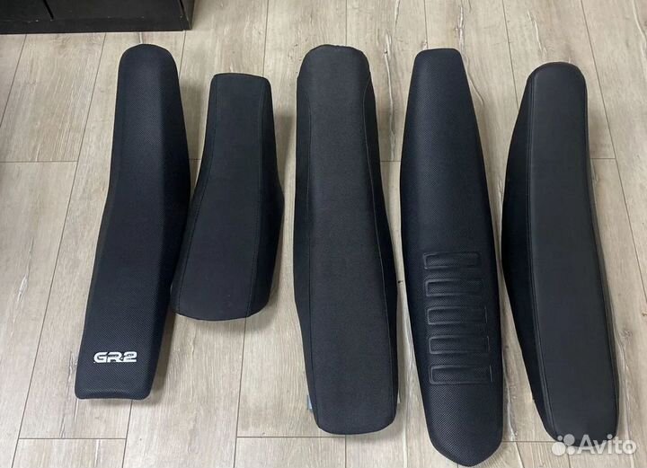 Сиденья и шкурки для эндуро