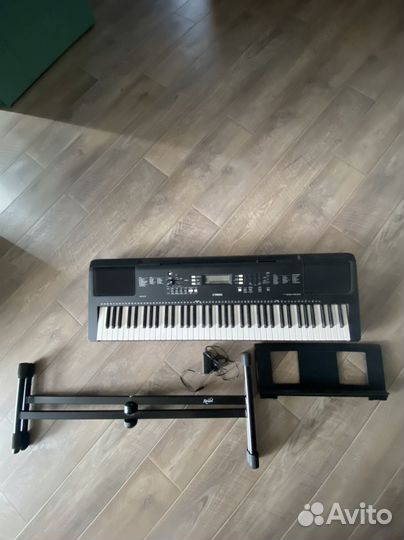 Yamaha PSR-EW300 синтезатор 6 октав