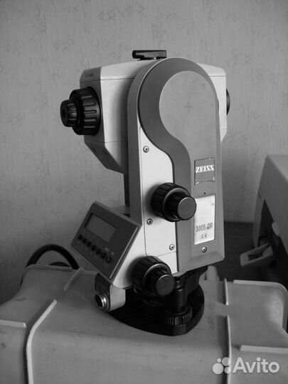 Теодолиты и тахеометр