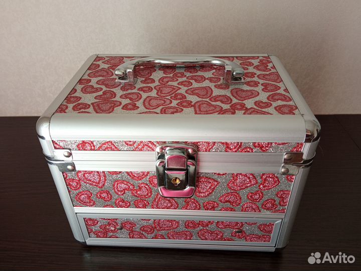 Шкатулка сундук для украшений красный