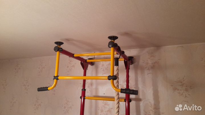 Детский спортивный уголок