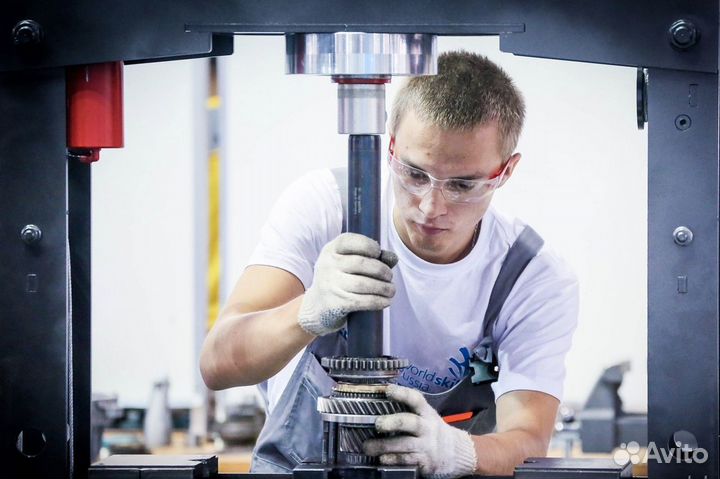 Электромонтажник