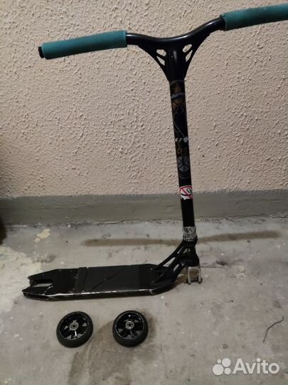 Трюковой самокат