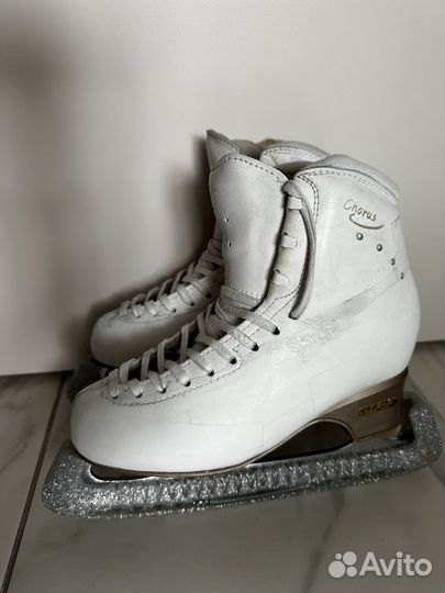 Коньки для фигурного катания edea