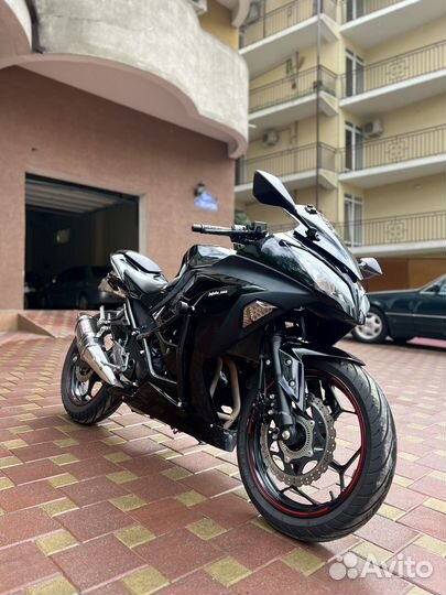 Kawasaki ninja EX 300 В