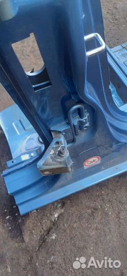 Четверть передняя правая Volkswagen Polo 4 2006