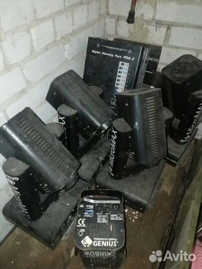 Цифровой диммерный блок и Голова Genius MicroMax