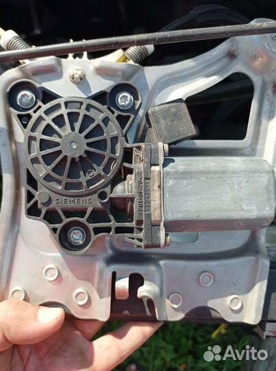 Стеклоподъёмник mercedes benz w220 s S-класс