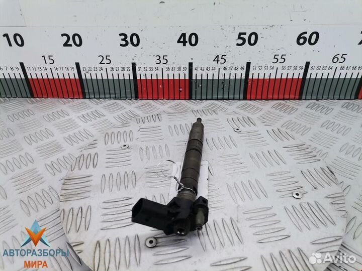 Форсунка Volkswagen Passat B6 2009 03L130277