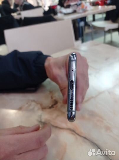 Samsung Galaxy S20, 8/128 ГБ