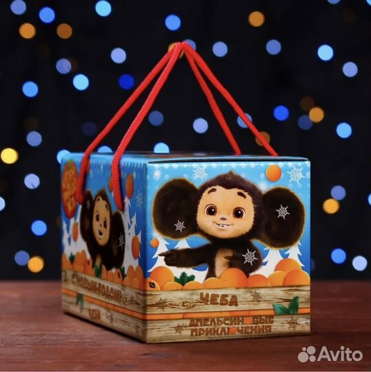 Коробка новогодняя