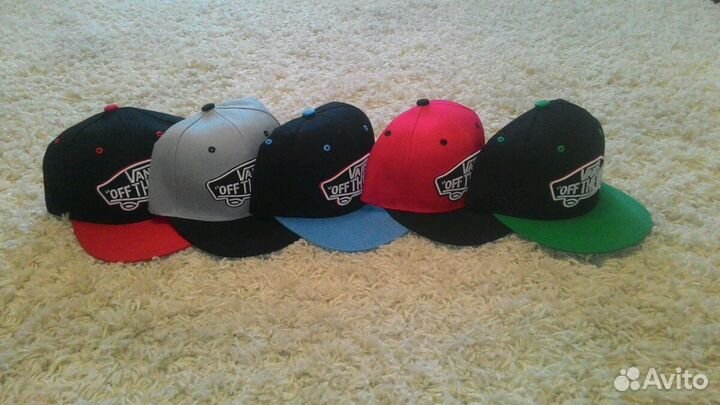 Бейсболка Vans