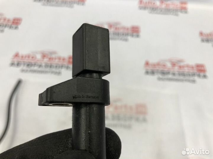 Клапан Mercedes E W210 2.6