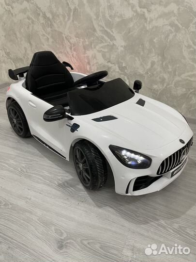 Детский электромобиль