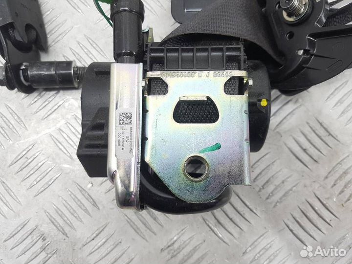 88820-N7200 Ремень безопасности передний правый H